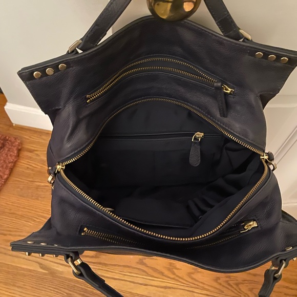 Beautiful, grainy leather handbag